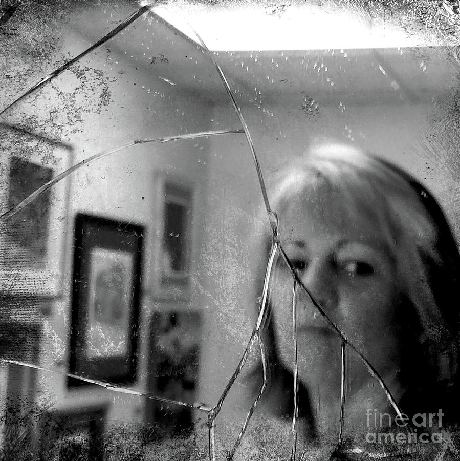 Cracked by Terry Rowe Cracked by Terry Rowe