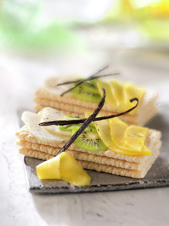 Bread Photograph - Cracottes Au Carpaccio De Fruits Vanilles Cracottes Topped With Thinly Sliced Vanilla-flavored Fruit by Studio - Photocuisine