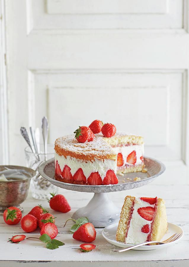 Cream Cheese Tart With Strawberries Photograph by Jalag / Julia Hoersch