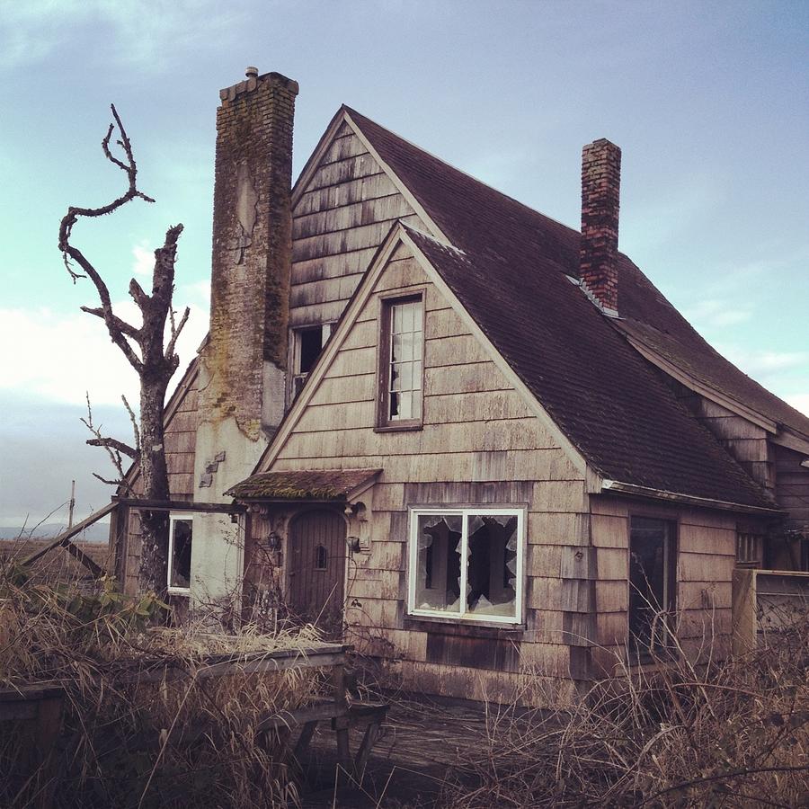 Creepy House Photograph by Kevinruss