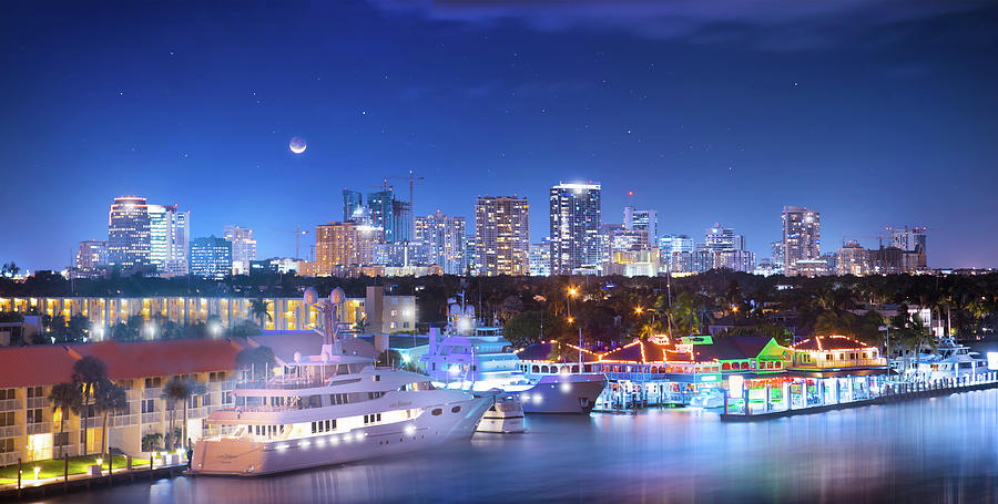 Crescent Moon Over Fort Lauderdale Photograph by Mark Andrew Thomas