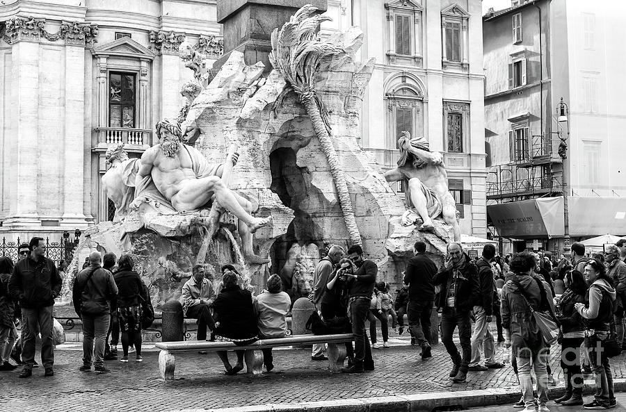 Crowds at the Fontana dei Quattro Fiumi in Rome Photograph by John Rizzuto
