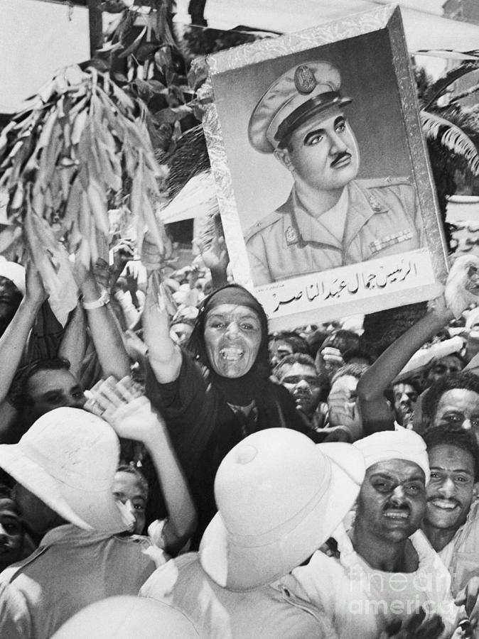 Crowds Cheering For President Nasser Photograph by Bettmann
