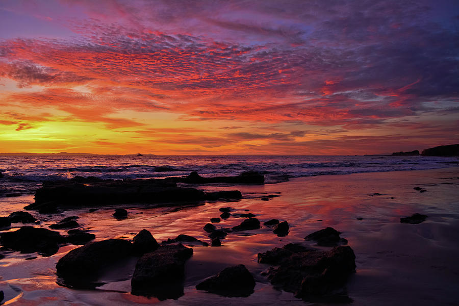 Crystal Cove Newport Beach Sunset Photograph by Kyle Hanson