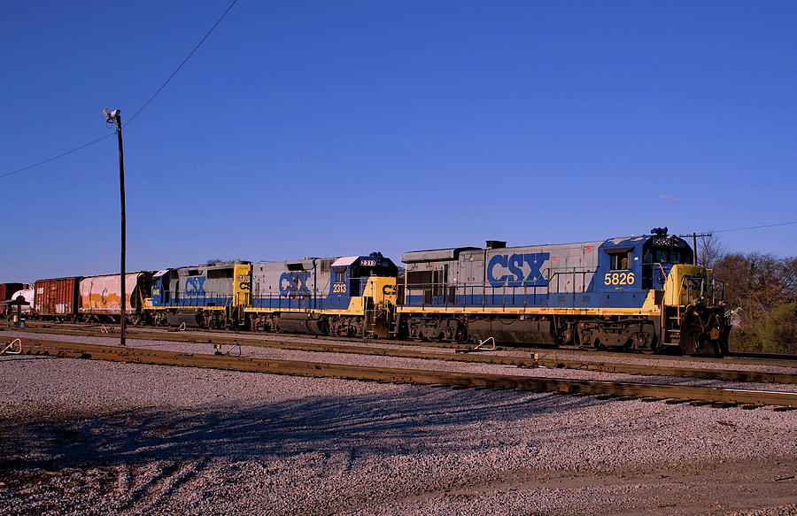 CSX 5826 in Cayce Photograph by Joseph C Hinson