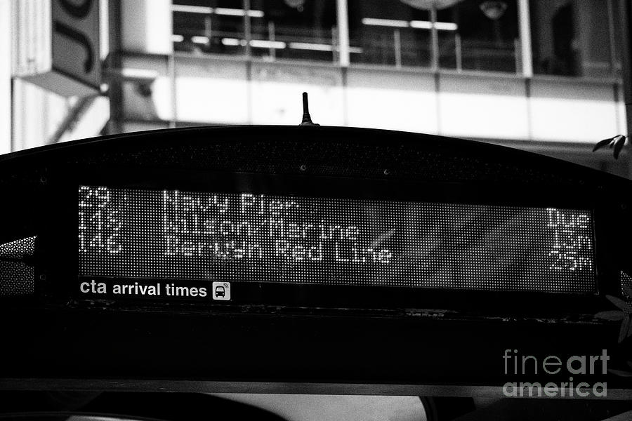 Cta Arrival Times For Busses At Bus Stop Bus Due Chicago Illinois