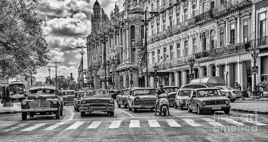 Cuba Traffic by Mauro Celotti Cuba Traffic by Mauro Celotti