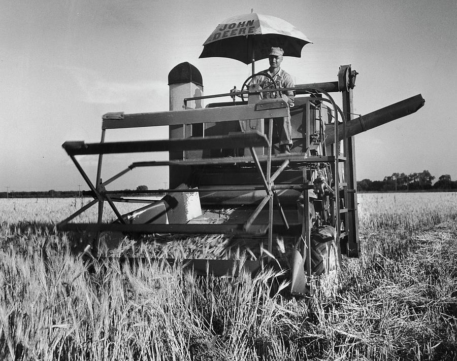 Black And White Photograph - Cumbersome Tractor-drawn Type by Alfred Eisenstaedt