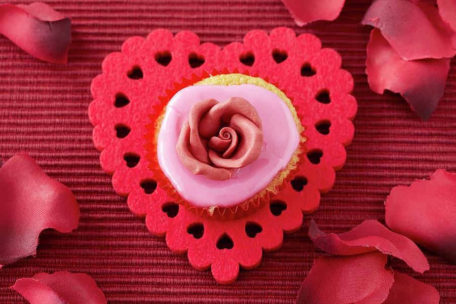 Cupcake For Valentines Day Photograph by Debby Lewis-harrison
