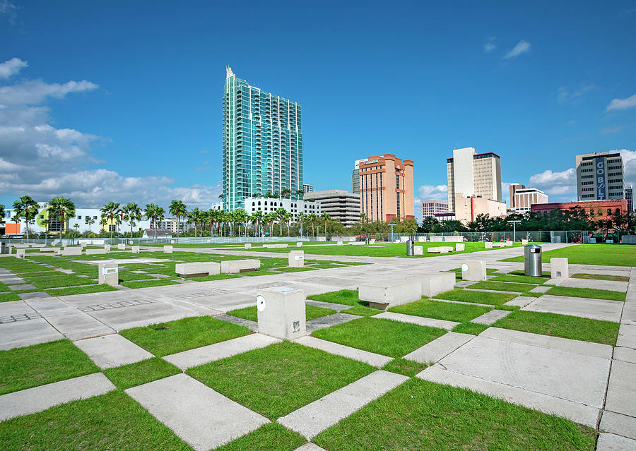 Curtis Hixon Park In Tampa Digital Art by Lumiere