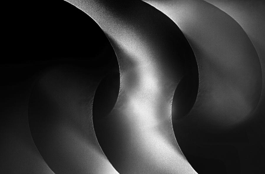 Curved Photograph by Jutta Kerber