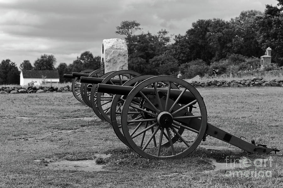 Cushings Battery Gettysburg Battlefield Photograph by James Brunker