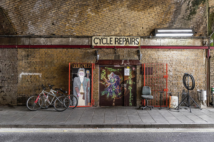 cycle repair shop