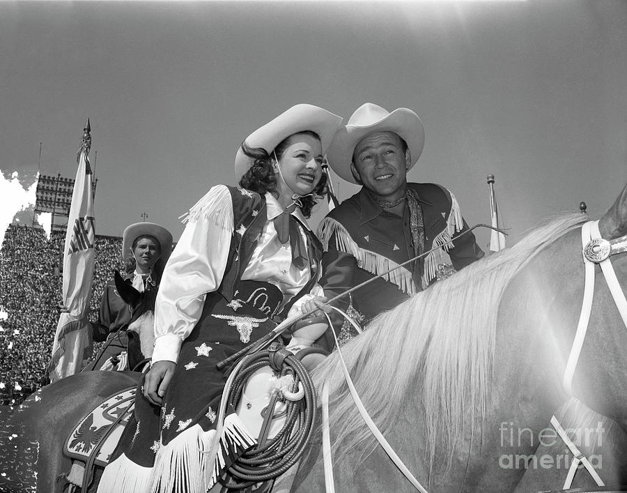 Dale Evans And Roy Rogers On Horseback Photograph by Bettmann
