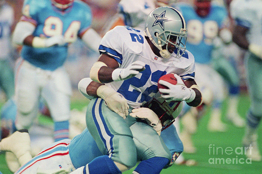 Dallas Cowboy Emmitt Smith Being Tackled Photograph by Bettmann Dallas Cowboy Emmitt Smith Being Tackled Photograph by Bettmann