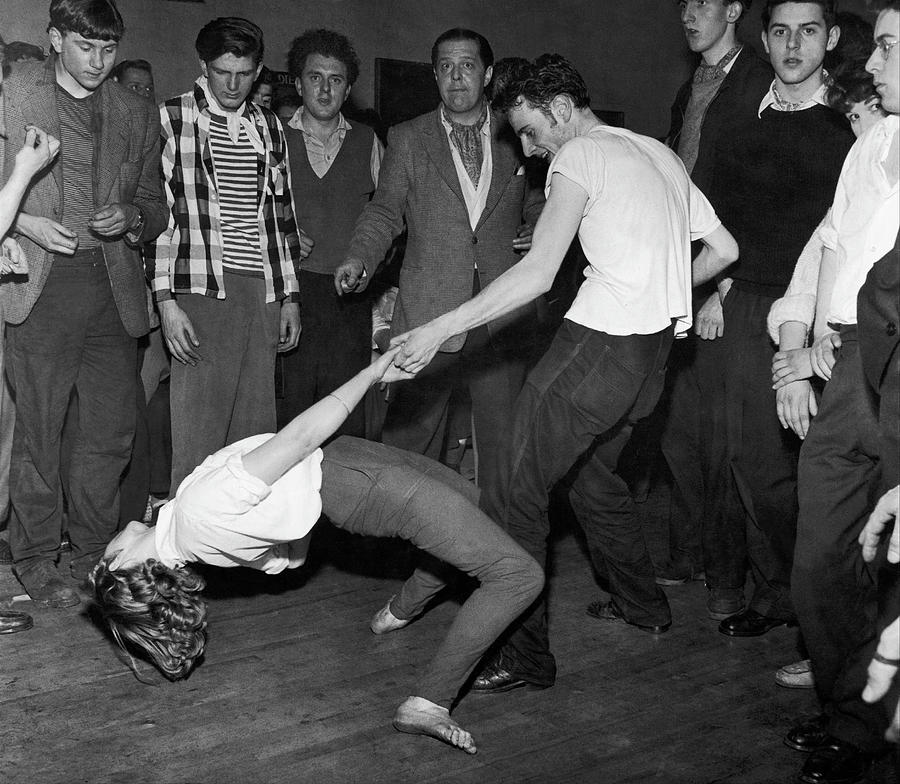 Dancer Around 1960 Photograph by Keystone-france