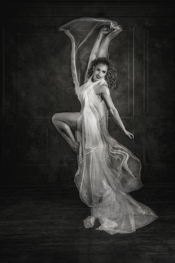Nude Photograph - Dancing Kimberly by Kieran O Mahony