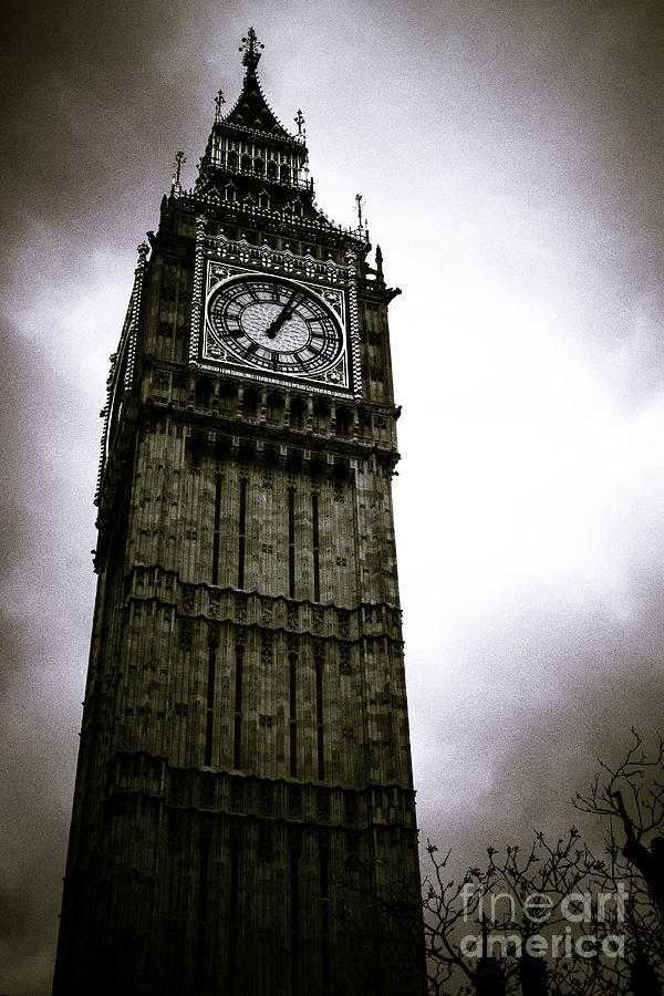 Dark Big Ben by Arnaldo Tarsetti Dark Big Ben by Arnaldo Tarsetti