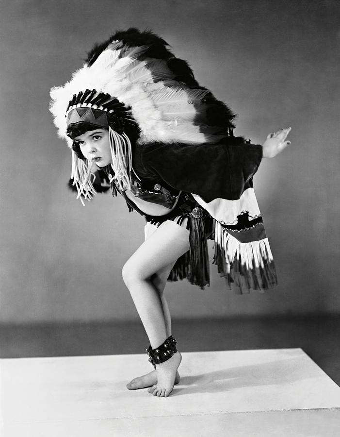 DARLA HOOD in OUR GANG -1922-. Photograph by Album