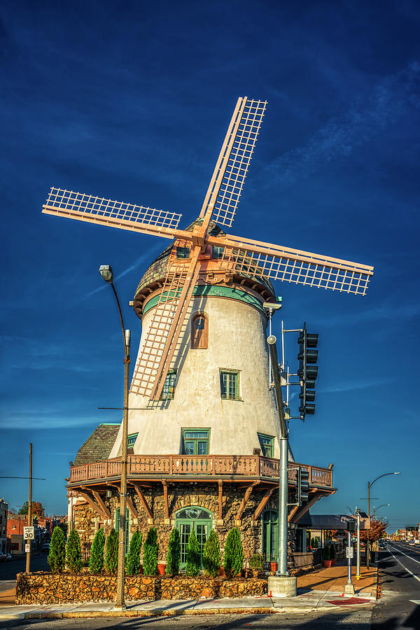 Das Bevo St Louis MO - color_7R2_DSC2861_11092017 by Greg Kluempers Das Bevo St Louis MO - color_7R2_DSC2861_11092017 by Greg Kluempers