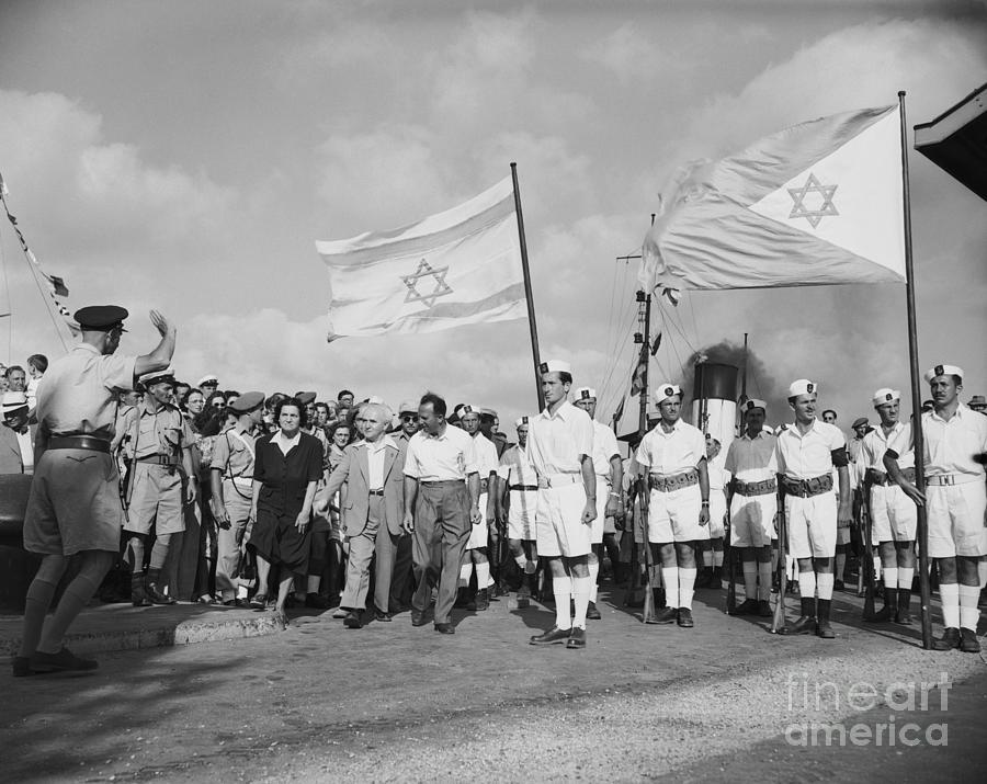 David Ben-gurion As British Leave Israel Photograph by Bettmann David Ben-gurion As British Leave Israel Photograph by Bettmann