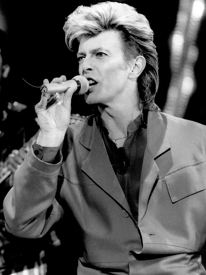 David Bowie Photograph - David Bowie Singing Into Microphone by Globe Photos