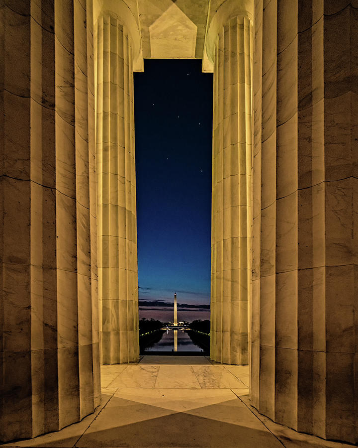 Lincoln Memorial Photograph - Dawn View From Abes Place by Chris Lord