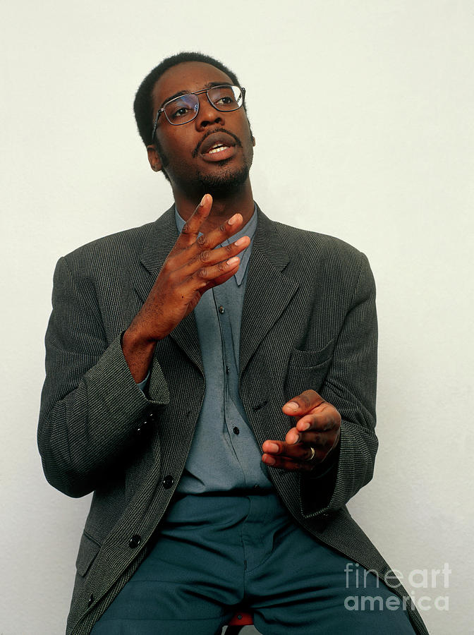 Deaf Man Using Sign Language Photograph by Faye Norman/science Photo ...