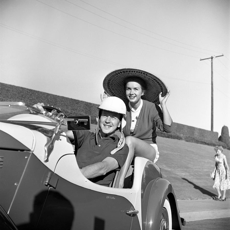 Debbie Reynolds And Donald O'conner Photograph by Frank Worth - Fine ...