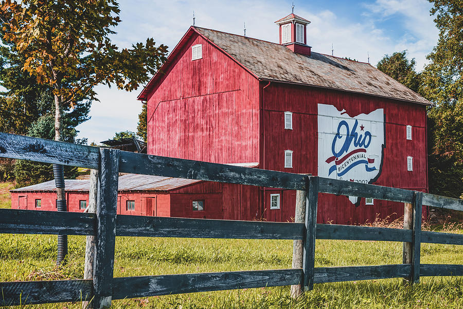 Delaware County Bicentennial Barn - Ohio  Photograph by Gregory Ballos