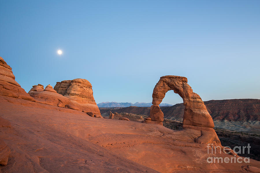 Delicate Photograph - Delicate Arch During Sunset In Utah by Victor Maschek Delicate Photograph - Delicate Arch During Sunset In Utah by Victor Maschek