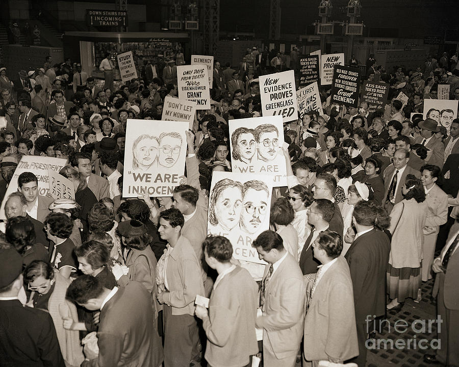 Demonstrators At Penn Station Photograph by Bettmann Demonstrators At Penn Station Photograph by Bettmann