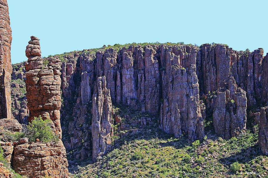 Devils Canyon Walls Arizona Digital Art by Tom Janca