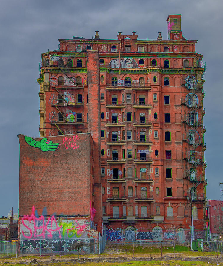 Philadelphia Photograph - Devine Lorraine - In Ruin by Bill Cannon