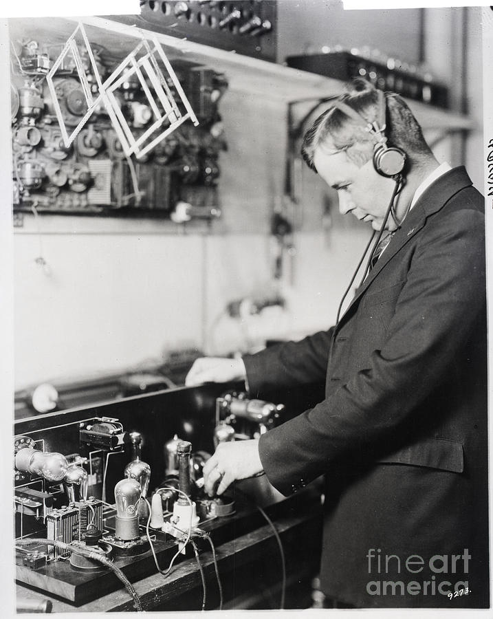 D.g. Ward Working On Radio Transmitter Photograph by Bettmann