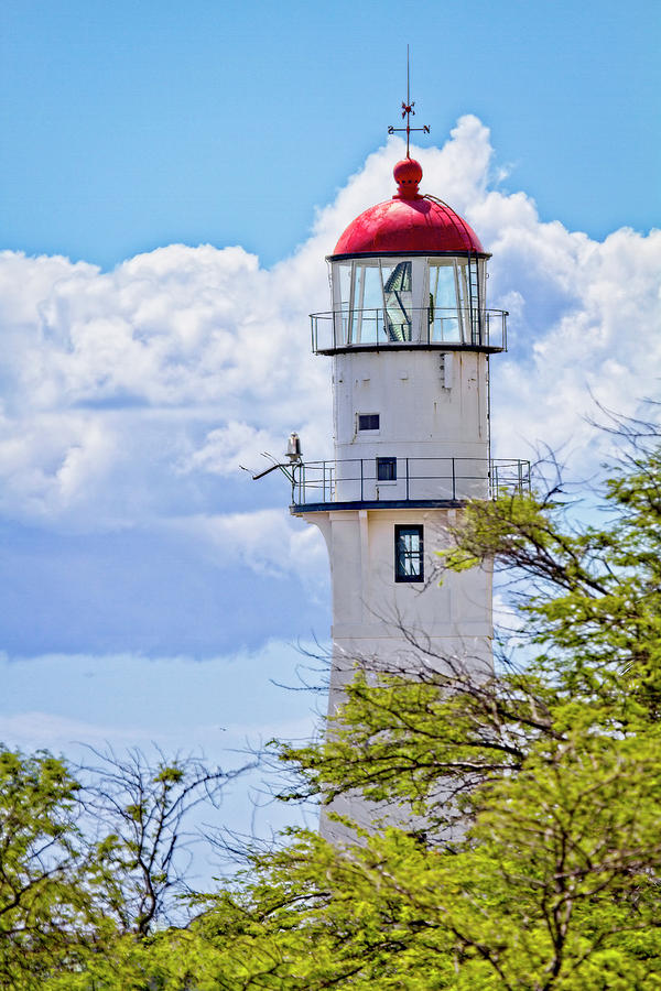 Diamond Head Lighthouse Photograph by Marcia Colelli