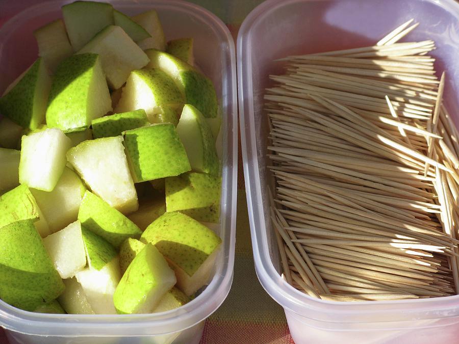 Fruit Photograph - Diced Pears And Toothpicks For Tasting At A Market by William Boch