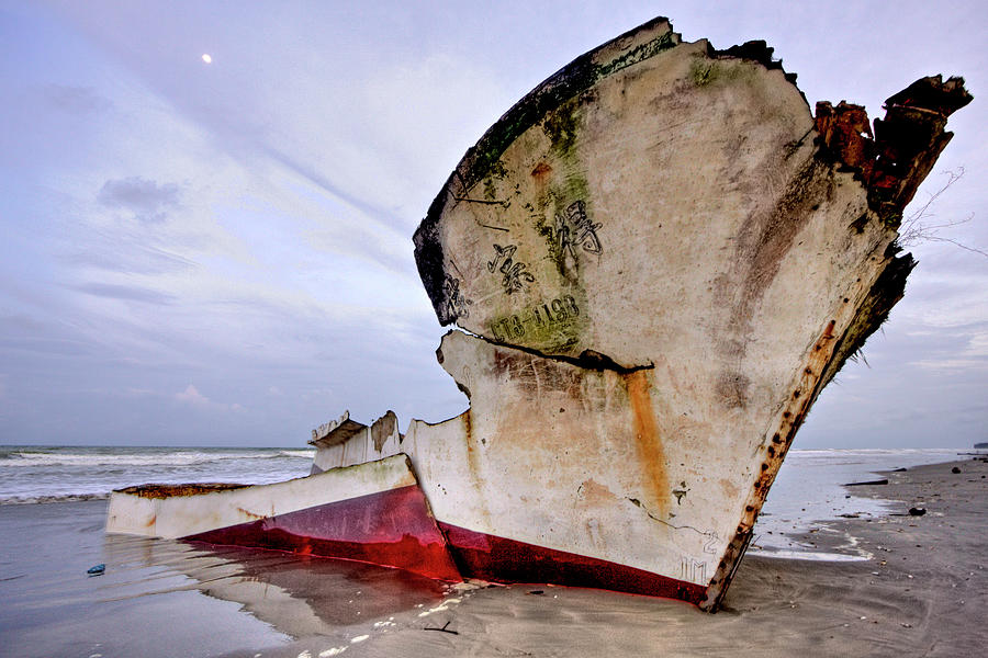 Dilapidated Boat Photograph by Photo By Dashuki Mohd