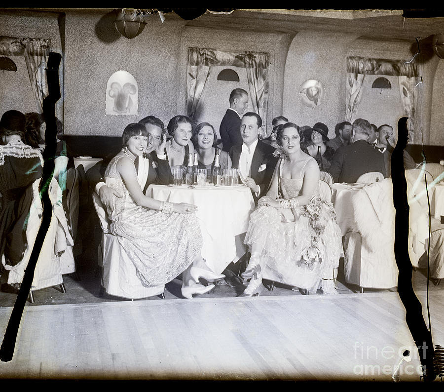 Dinner Party In Night Club Group Seated Photograph by Bettmann