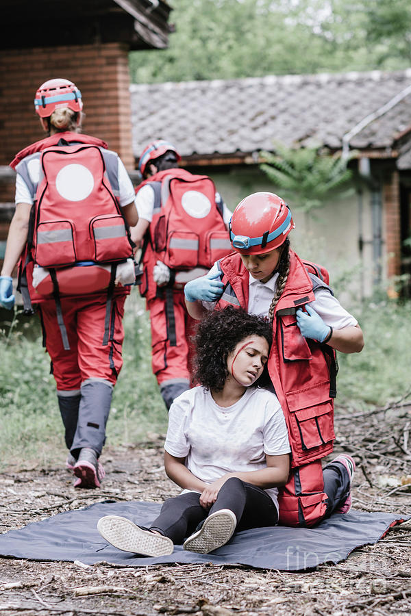 Disaster Relief Team In Action Photograph by Microgen Images/science