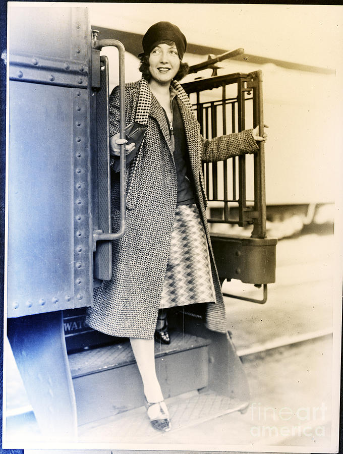 Dita Parlo Leaving Traingerman Film Sta Photograph by Bettmann Dita Parlo Leaving Traingerman Film Sta Photograph by Bettmann