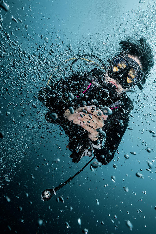 Diver In A Sea Of Bubbles In The Gulf Of Thailand Photograph by Cavan ...