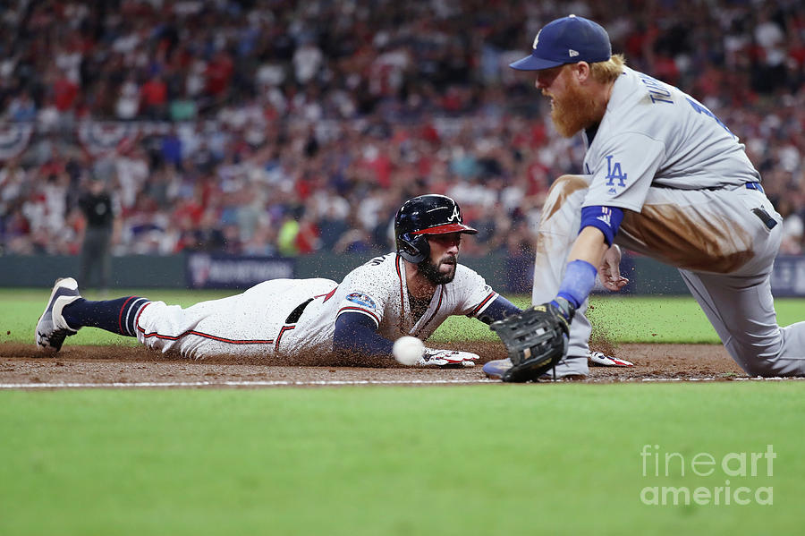 Divisional Round - Los Angeles Dodgers Photograph by Rob Carr Divisional Round - Los Angeles Dodgers Photograph by Rob Carr
