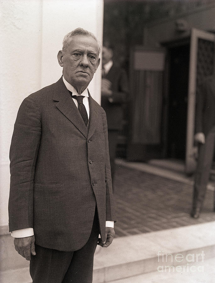 Doctor Alfredo Zayas Photograph by Bettmann Doctor Alfredo Zayas Photograph by Bettmann