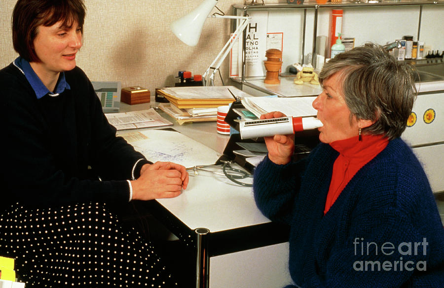 Doctor Tests Elderly Patient With Peak-flow Meter Photograph by Chris Priest & Mark Clarke/science Photo Library