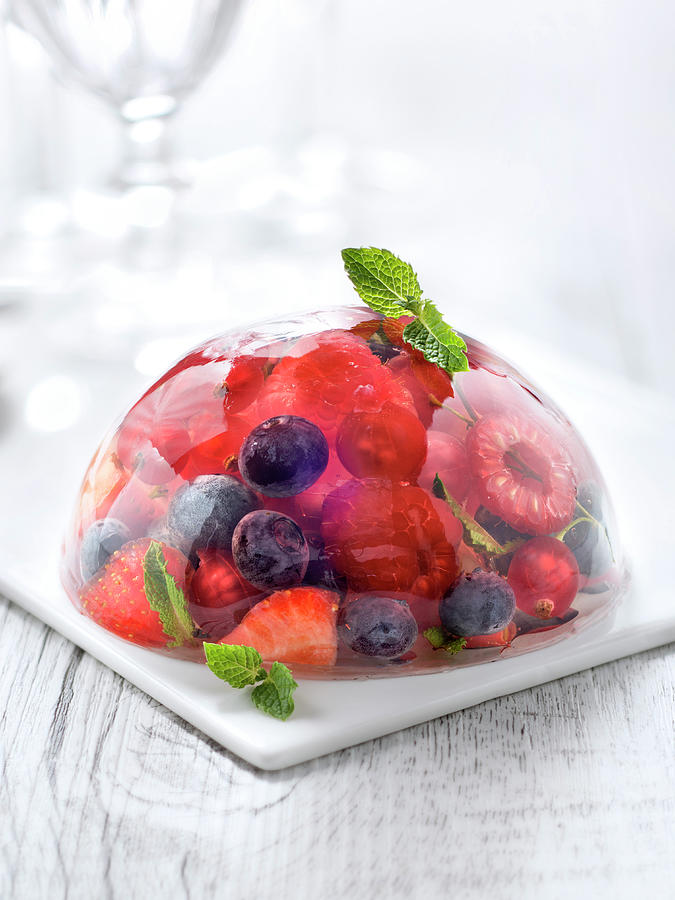 Dome De Fruits Rouges En Gelee De The a La Menthe Summer Fruit Mint Tea ...