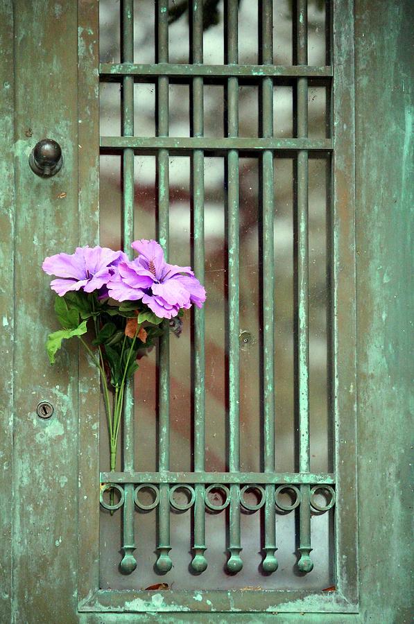 Door With Flowers Photograph by Cynthia Guinn