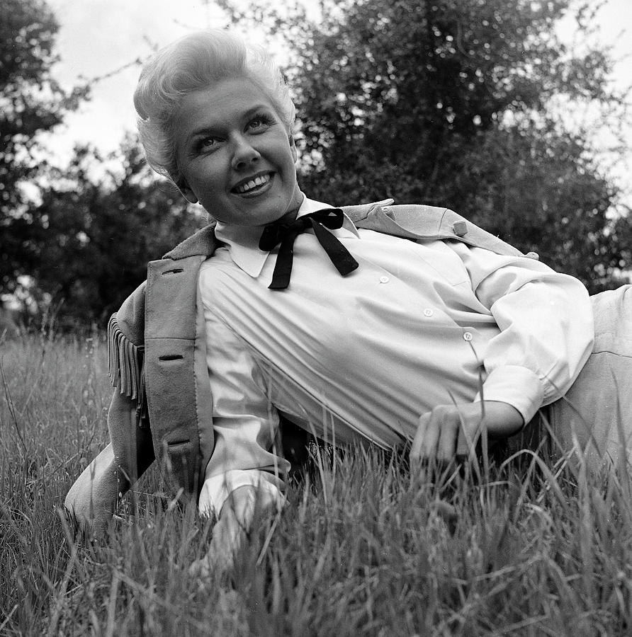 Doris Day Photograph - Doris Day In Calamity Jane Photo Shot by Ed Clark