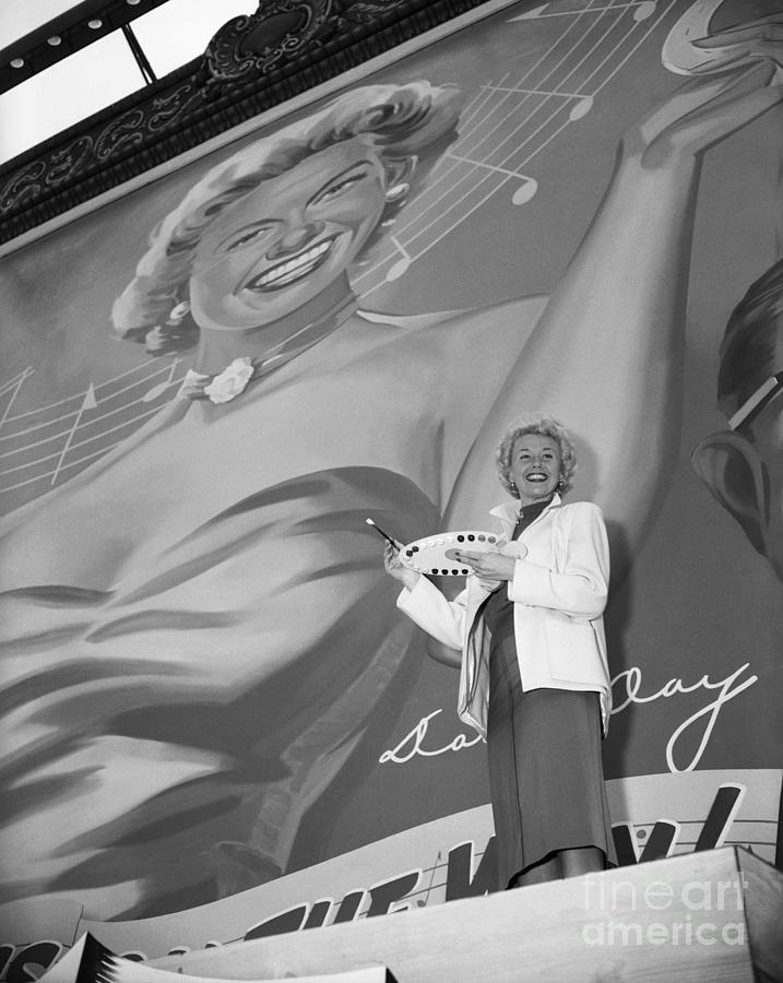 Doris Day With Palette And Billboard Photograph by Bettmann