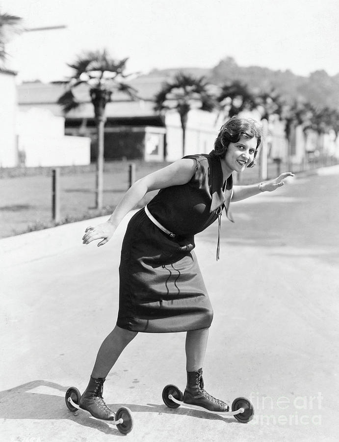 Dorothy Gulliver On Roller Skates Photograph by Bettmann